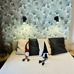 Golden Hour - Platan Tower 36 Апартаменты