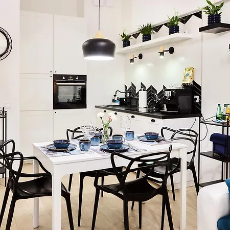 Golden Hour - Platan Tower *