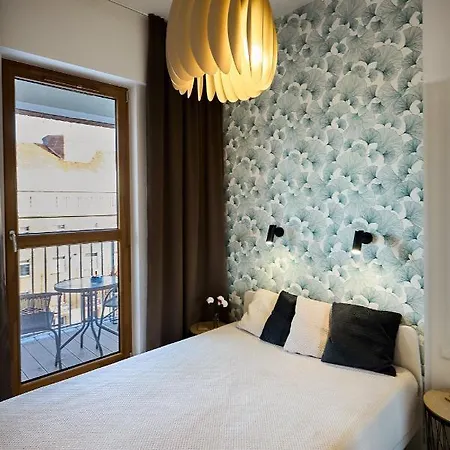 Golden Hour - Platan Tower *