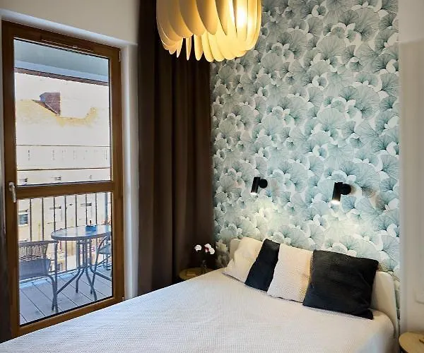 Golden Hour - Platan Tower *